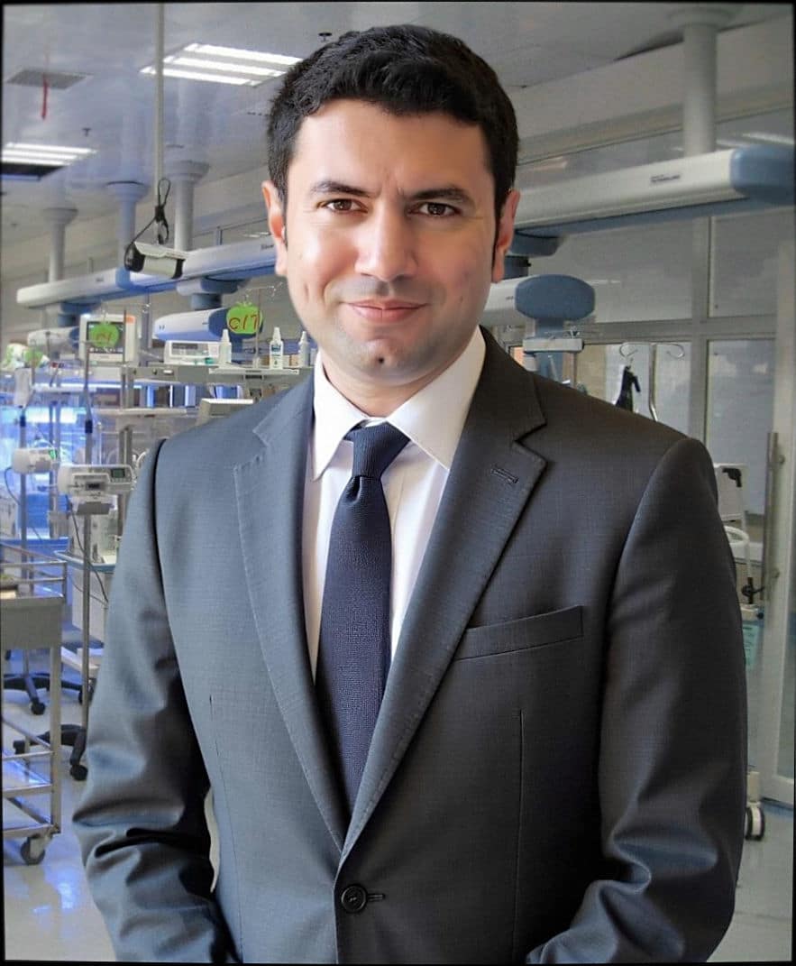 Dr Carl Thirsk, an expert chemistry tutor, in an industrial organic synthesis lab.